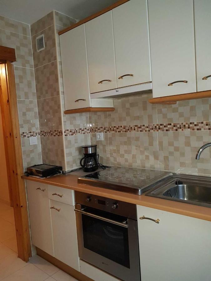 Vikerbiescas Appartement Buitenkant foto