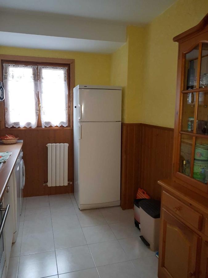 Vikerbiescas Appartement Buitenkant foto