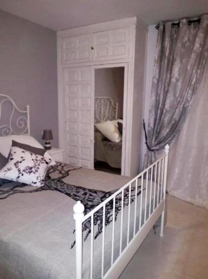 Vikerbiescas Appartement Buitenkant foto